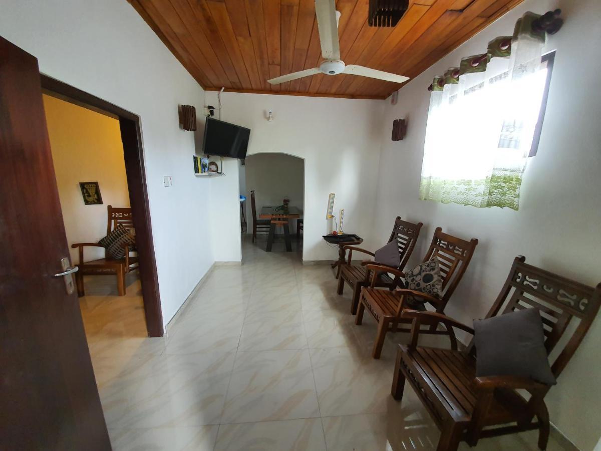 Sana Guest Apartment Weligama Exterior foto